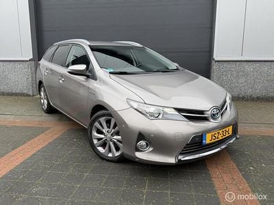 Grijs Occasion 2014 Toyota Auris Executive Hatchback | € 14.295 (Eerlijke prijs)