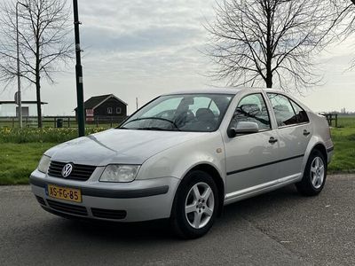 tweedehands VW Bora 1.6 Trendline * Airco * 5Drs * KOOPJE! *