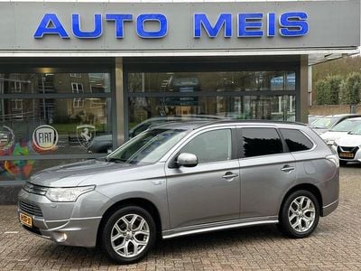 Occasion Mitsubishi Outlander P-HEV 121 PK (88 kW) 2014 Grijs (metallic) SUV