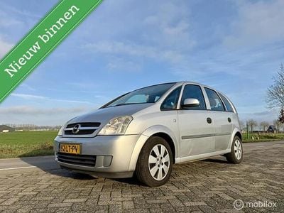 Grijs Gebruikt 2003 Opel Meriva Enjoy MPV | € 1.250 (Eerlijke prijs)