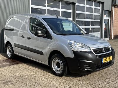 Grijs Gebruikt 2017 Peugeot Partner MPV | € 9.950 (Eerlijke prijs)
