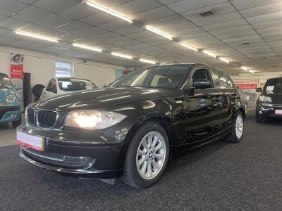 tweedehands BMW 118 1-SERIE i Business. AUTOMAAT, 5-drs, cruise control, nwe apk!