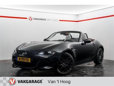 Zwart Occasion 2022 Mazda MX5 Signature Cabriolet | € 30.995 (Goede deal)