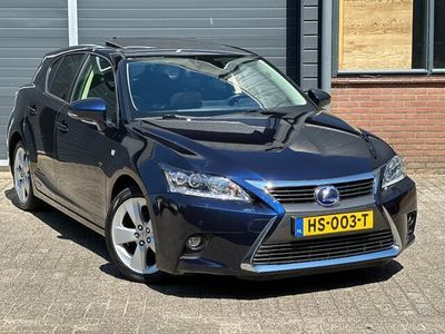 Lexus CT200h