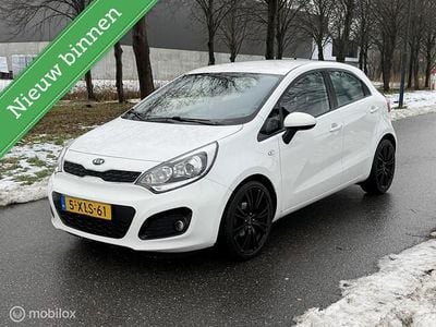 Wit Gebruikt 2014 Kia Rio Hatchback | € 5.199 (Goede deal)