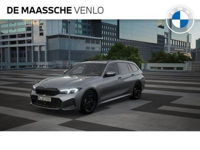 tweedehands BMW 320e 3-SERIE TouringM Sport Automaat / Panoramadak / Trekhaak / Active Cruise Control / Sportstoelen / Widescreen Display / Live Cockpit Plus