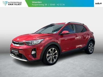 Rood Occasion 2020 Kia Stonic SUV | € 17.490 (Super prijs)