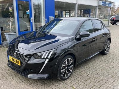 Zwart, metallic lak Occasion 2020 Peugeot 208 GT-line Hatchback | € 18.500 (Duur)