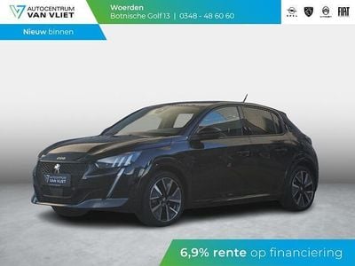 Zwart Gebruikt 2022 Peugeot e-208 GT Hatchback | € 18.490 (Eerlijke prijs)