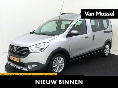 Grijs Gebruikt 2018 Dacia Dokker Stepway MPV | € 14.635 (Eerlijke prijs)