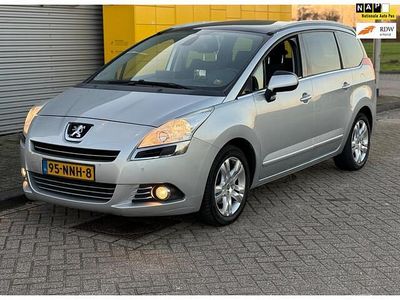 Grijs Gebruikt 2010 Peugeot 5008 MPV | € 3.450 (Iets duurder)