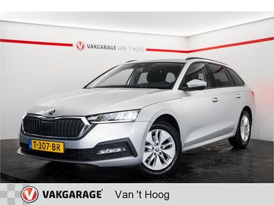 Grijs (metallic) Occasion 2023 Skoda Octavia Business Line Stationwagen | € 19.244 (Eerlijke prijs)