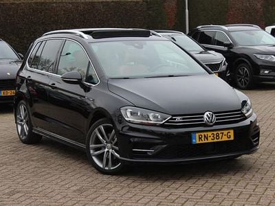 Occasion VW Golf Sportsvan Highline 150 PK (110 kW) 2017 Zwart MPV