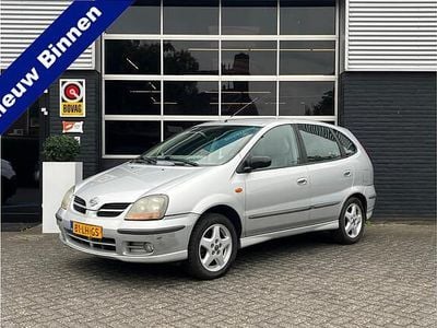 Nissan Almera Tino