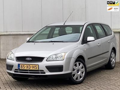 tweedehands Ford Focus Wagon 1.6-16V Trend I NAP I 1e EIGENAAR I AIRCO I TREKHAAK I DEALER ONDERHOUDEN I