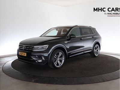 Zwart Occasion 2020 VW Tiguan Allspace Highline SUV | € 29.400 (Goede deal)