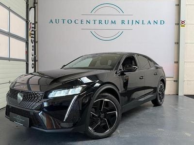 Zwart (metallic) Gebruikt 2024 Peugeot 408 GTi Hatchback | € 28.999 (Eerlijke prijs)