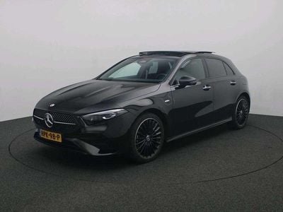 Zwart Occasion 2025 Mercedes A250 AMG Hatchback | € 39.950 (Eerlijke prijs)