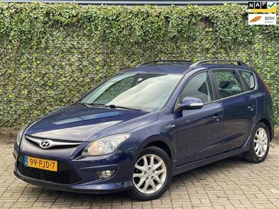 tweedehands Hyundai i30 CW 1.6i i-Motion CLIMA BOEKJES NAP