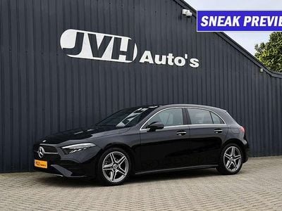 Zwart Occasion 2024 Mercedes A200 AMG line Hatchback | € 31.500 (Goede deal)