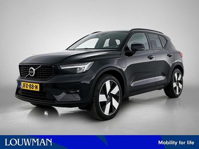 Zwart Gebruikt 2022 Volvo XC40 Inscription SUV | € 34.950 (Eerlijke prijs)