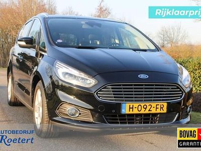 Zwart Occasion 2016 Ford S-MAX Titanium MPV | € 12.900