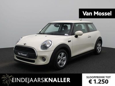 Wit Gebruikt 2020 Mini ONE Hatchback | € 14.400 (Eerlijke prijs)