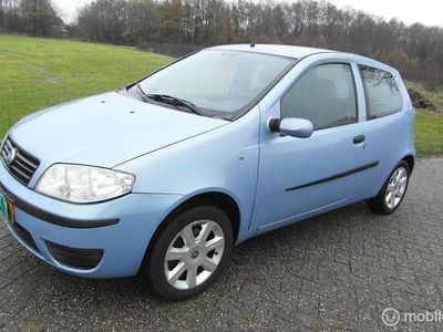 Occasion Fiat Punto Dynamic 95 PK (69 kW) 2006 Blauw Hatchback