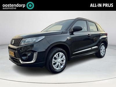 Zwart (metallic) Occasion 2024 Suzuki Vitara Comfort SUV | € 23.450 (Goede deal)