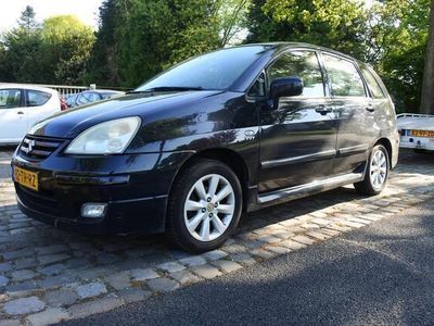 Suzuki Liana