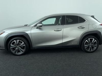 Lexus UX 250h