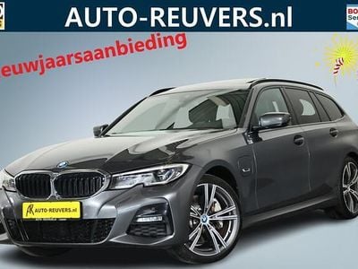 Grijs Occasion 2022 BMW 330 M Sport Stationwagen | € 39.900 (Eerlijke prijs)