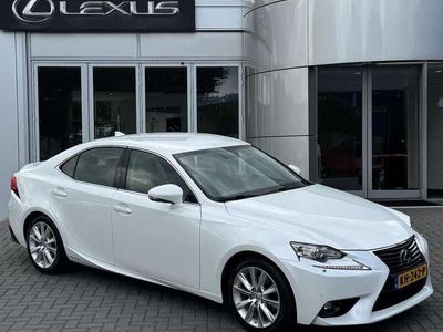 Lexus IS300h