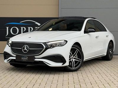 Wit Gebruikt 2025 Mercedes E300 AMG line Sedan | € 64.950 (Iets duurder)