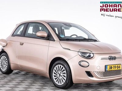 Roze Occasion 2023 Fiat 500e Urban Hatchback | € 17.900 (Goede deal)