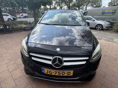 Mercedes B200