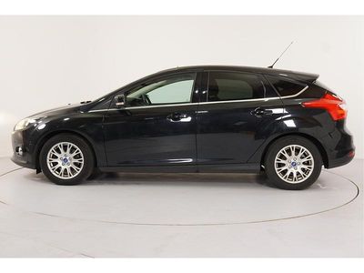 Zwart Gebruikt 2011 Ford Focus Titanium Hatchback | € 4.250 (Eerlijke prijs)