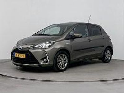 Grijs metallic Gebruikt 2020 Toyota Yaris Hatchback | € 17.945 (Goede deal)