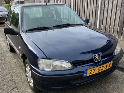 Peugeot 106