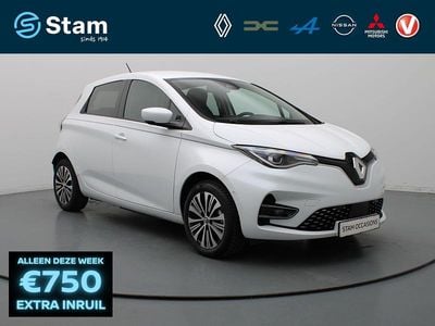 Wit metallic Gebruikt 2021 Renault Zoe Riviera Hatchback | € 16.790 (Iets duurder)