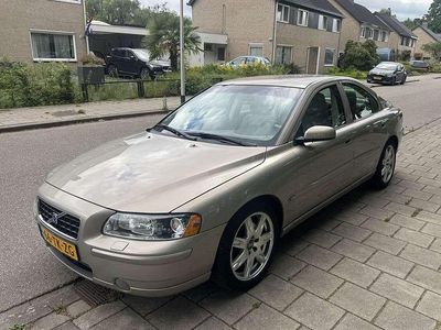 Beige Occasion 2005 Volvo S60 Sedan | € 6.000
