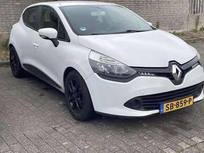 Wit Occasion 2014 Renault Clio IV Night&Day Hatchback | € 6.750 (Eerlijke prijs)