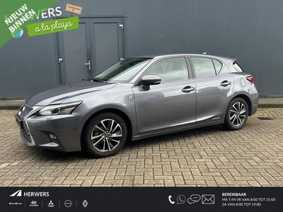 Lexus CT200h