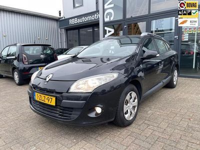 tweedehands Renault Mégane Estate 1.5 dCi Dynamique clima cruise controle elektrische pakket parkeersensoren trekhaak