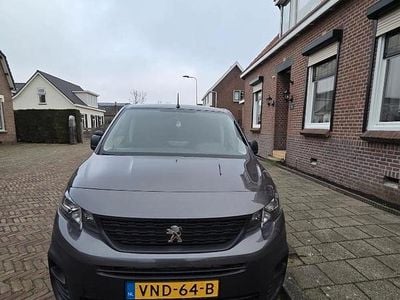 Grijs Gebruikt 2021 Peugeot Partner Premium MPV | € 11.750 (Eerlijke prijs)