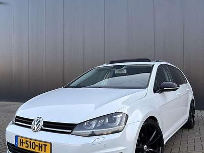Wit Occasion 2014 VW Golf VII Highline Stationwagen | € 13.850 (Iets duurder)