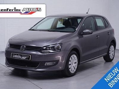 Grijs Gebruikt 2014 VW Polo Highline Hatchback | € 5.550 (Goede deal)
