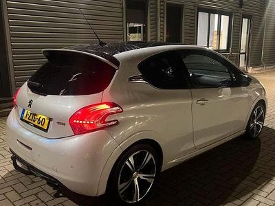 Occasion Peugeot 208 GTi 200 PK (147 kW) 2015 Wit Hatchback