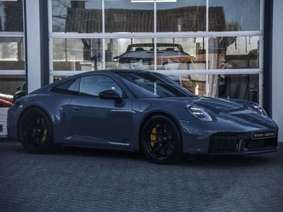 Porsche 911 Carrera GTS