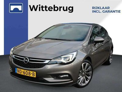 tweedehands Opel Astra 1.4 Innovation Navigatie / Camera / Leder / Blueto